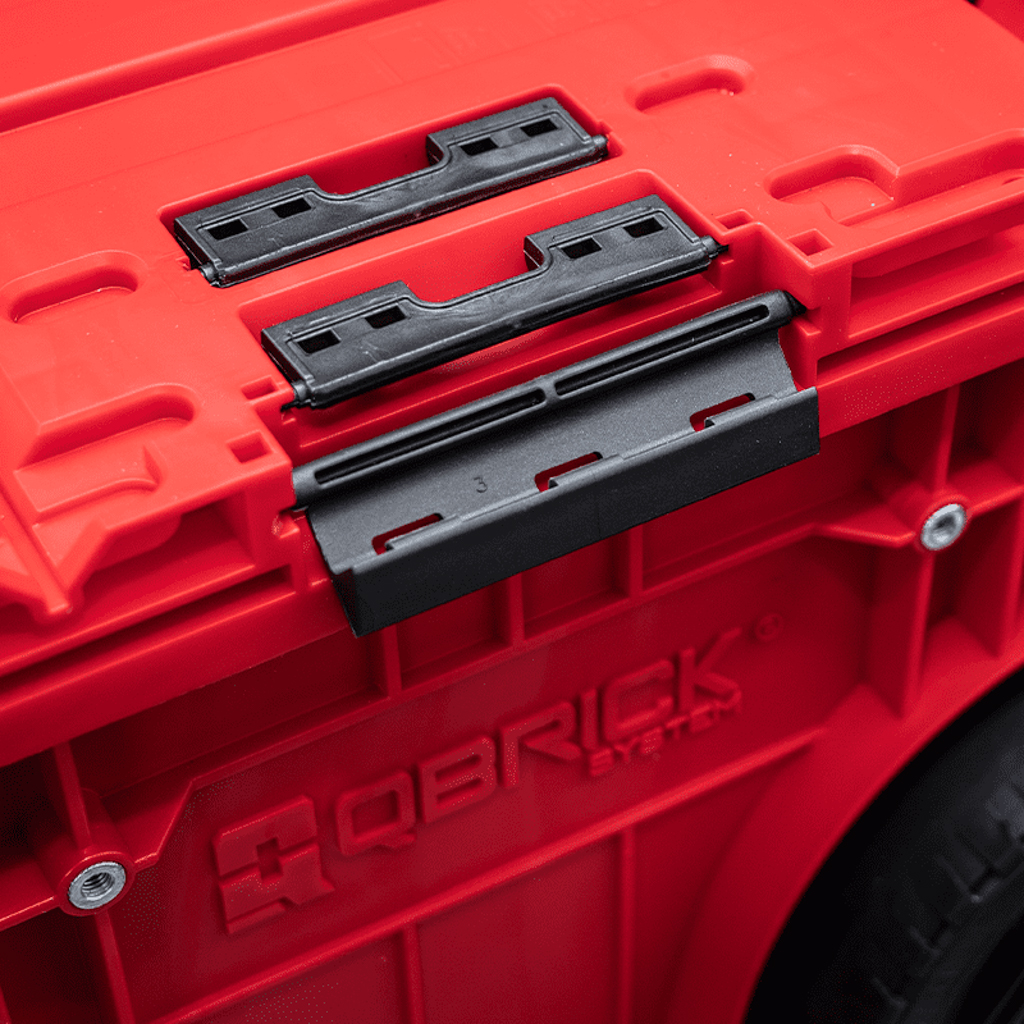 QBRICK ONE Įrankių dėžė su ratukais 2.0 RED