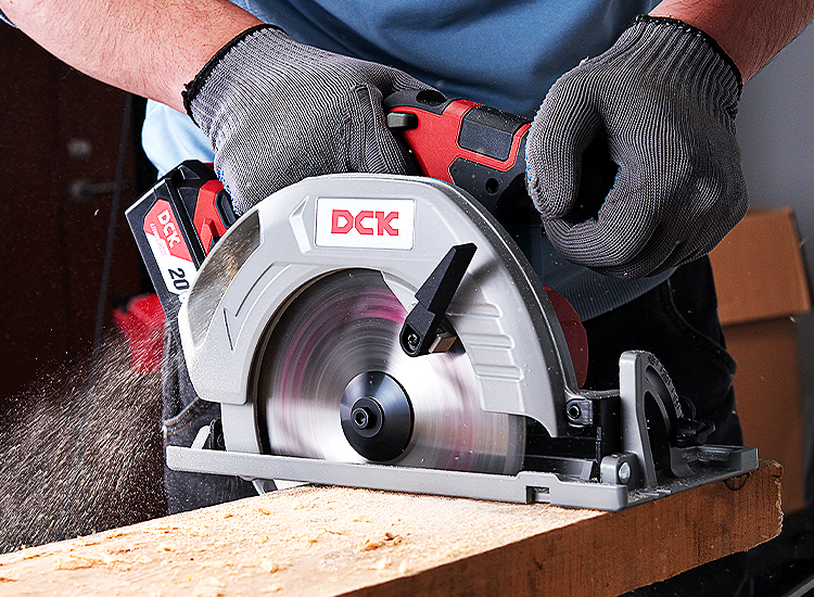 Cordless Brushless Circular Saw KDMY02-185Z, DCK